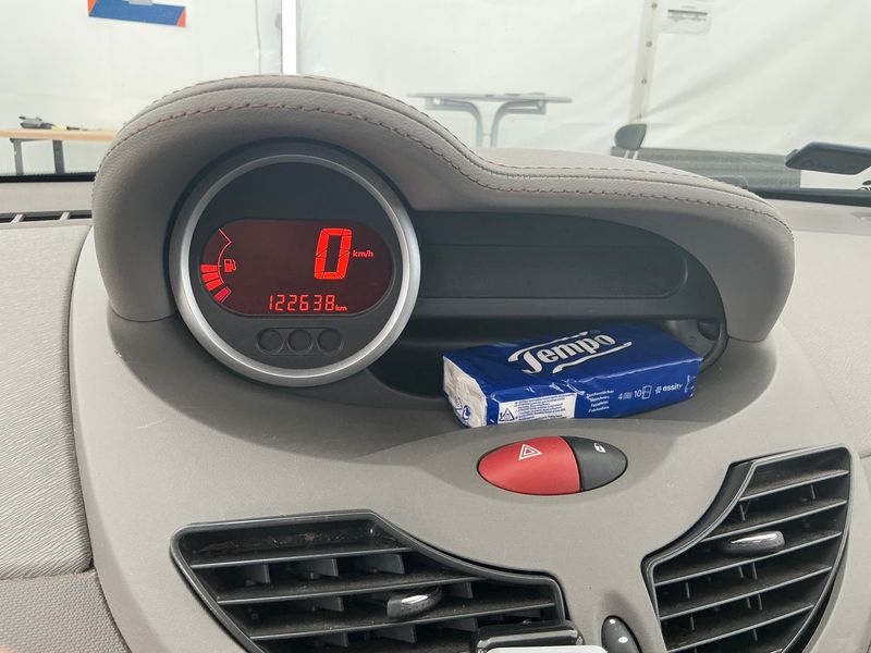 Renault Twingo 1.2 Liberty — zdjęcie 4