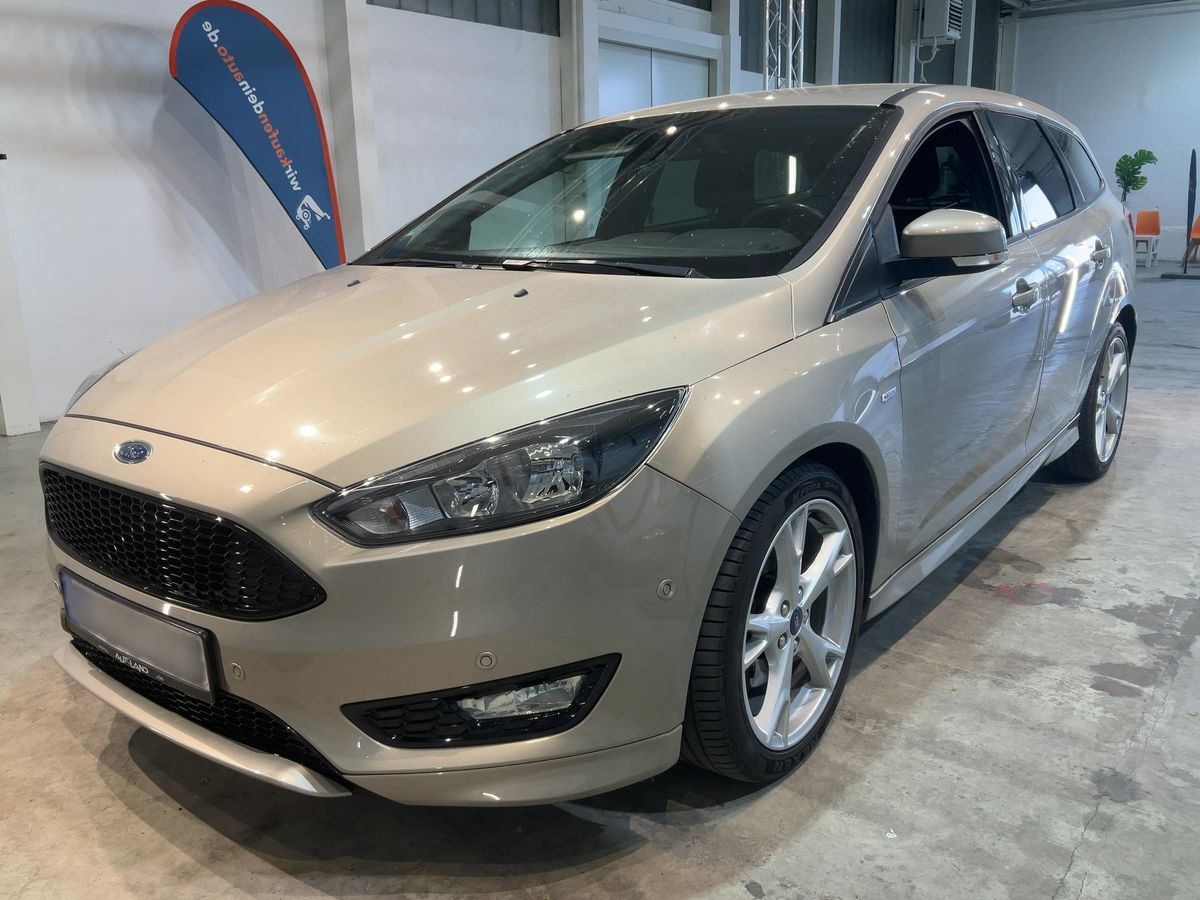 Ford Focus 2017 — photo 1