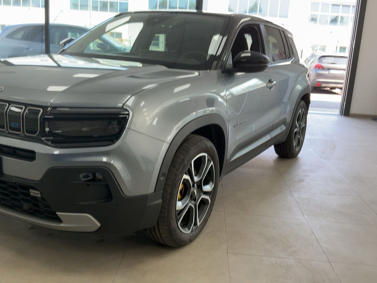 Jeep Avenger electric drive 115 kW Summit Electric