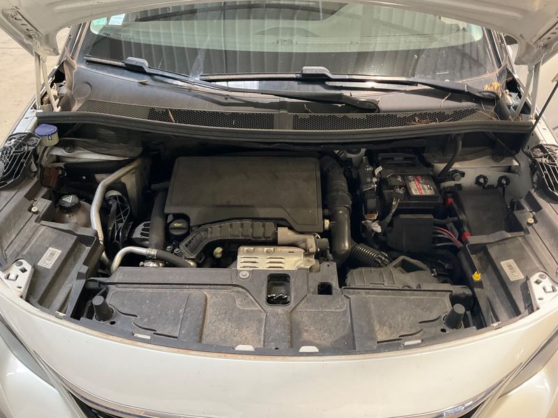 Peugeot 3008 1.2 PureTech Allure Business photo Peugeot 3008 1.2 PureTech Allure Business