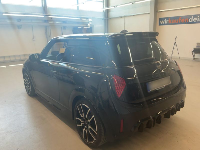 MINI Cooper S John Cooper Works Trim 2024 – снимка 6
