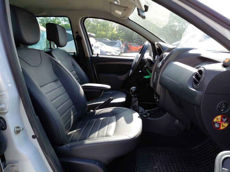 Dacia Duster 1.5 dCi Prestige 4x2 — zdjęcie 10