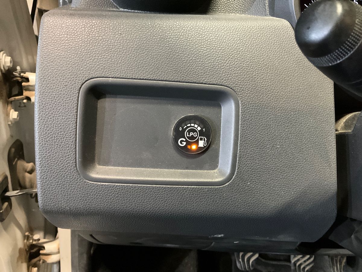 Dacia Duster 2019 — photo 46