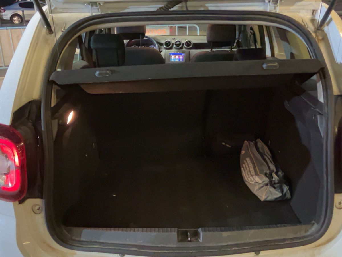 Dacia Duster 2019 — photo 16