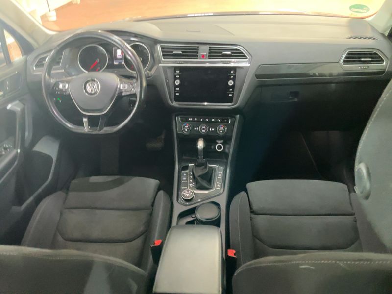 Volkswagen Tiguan 2.0 TDI Highline 4Motion BlueMotion Tech — zdjęcie 12