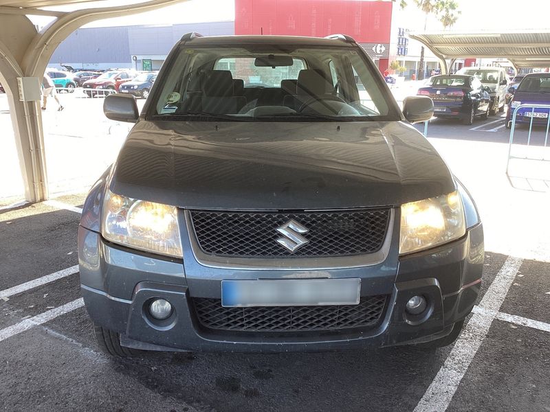 Suzuki Grand Vitara 1.9 DDiS JX — zdjęcie 9