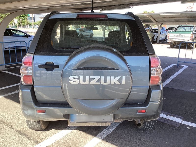 Suzuki Grand Vitara 1.9 DDiS JX — zdjęcie 5