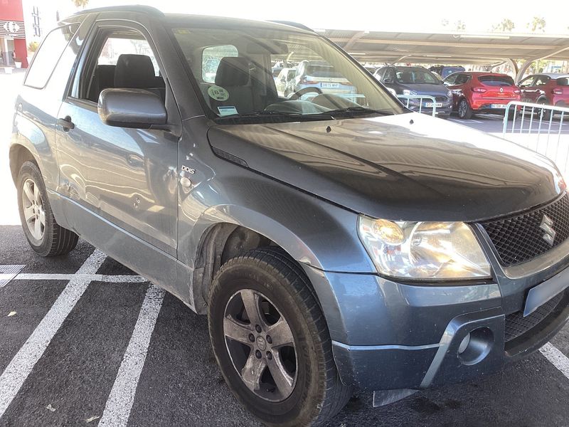 Suzuki Grand Vitara 1.9 DDiS JX — zdjęcie 8