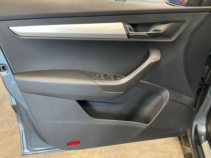 Skoda Karoq 1.6 TDI Ambition 2019 – снимка 24