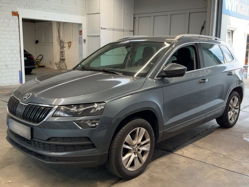 Skoda Karoq 1.6 TDI Ambition 2019 – снимка 1
