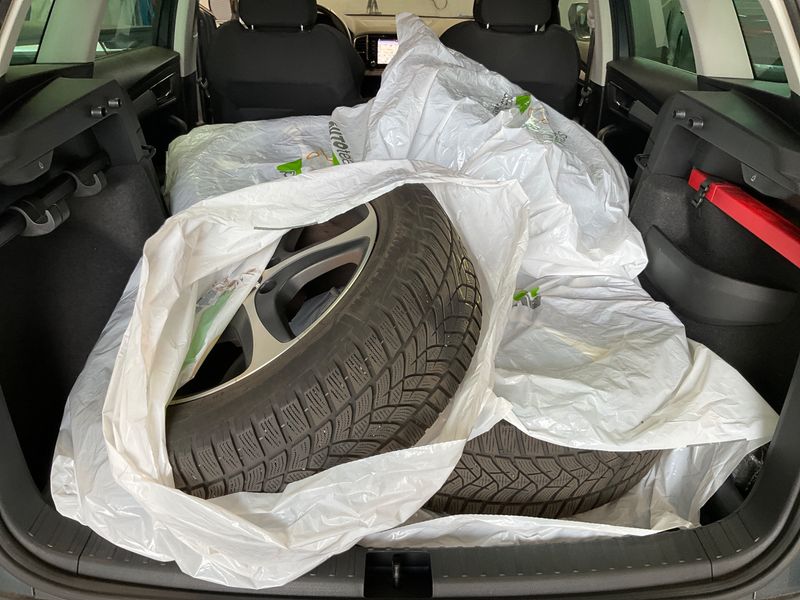 Skoda Karoq 1.6 TDI Ambition 2019 – снимка 25