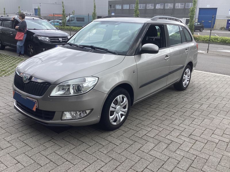 Skoda Fabia 1.2 Ambition — zdjęcie 1