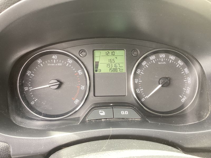 Skoda Fabia 1.2 Ambition — zdjęcie 4