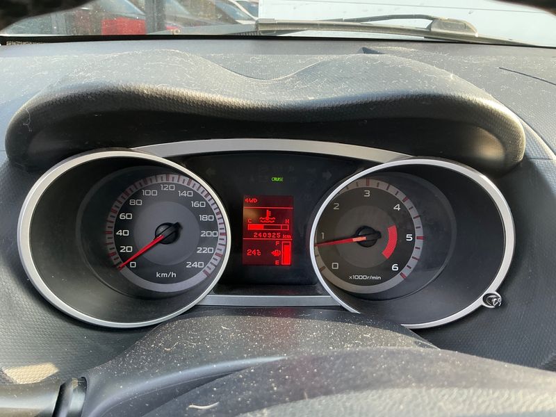Peugeot 4007 2.2 HDi Premium 2008 – снимка 4