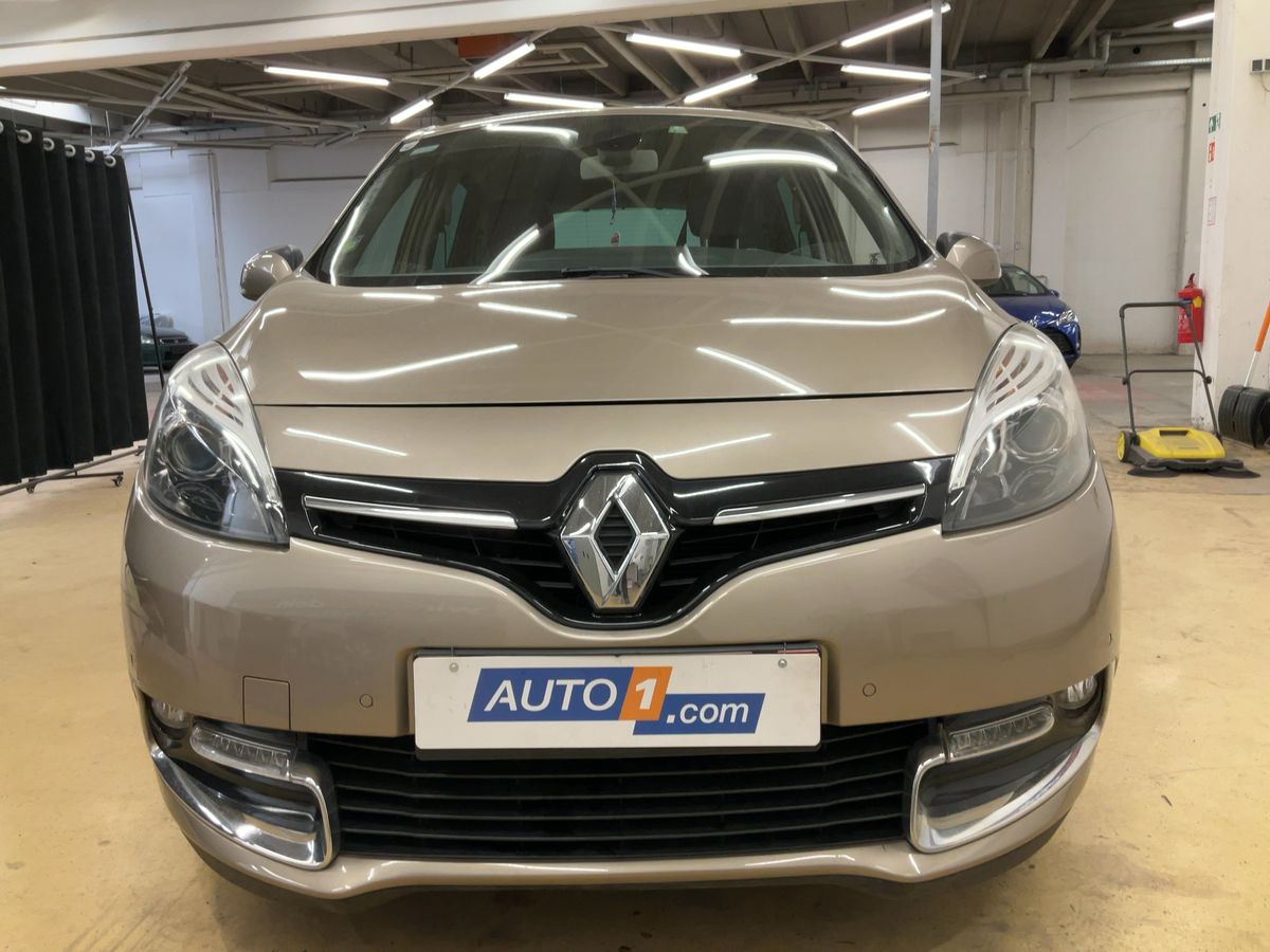 Renault Scenic 2013 — photo 15