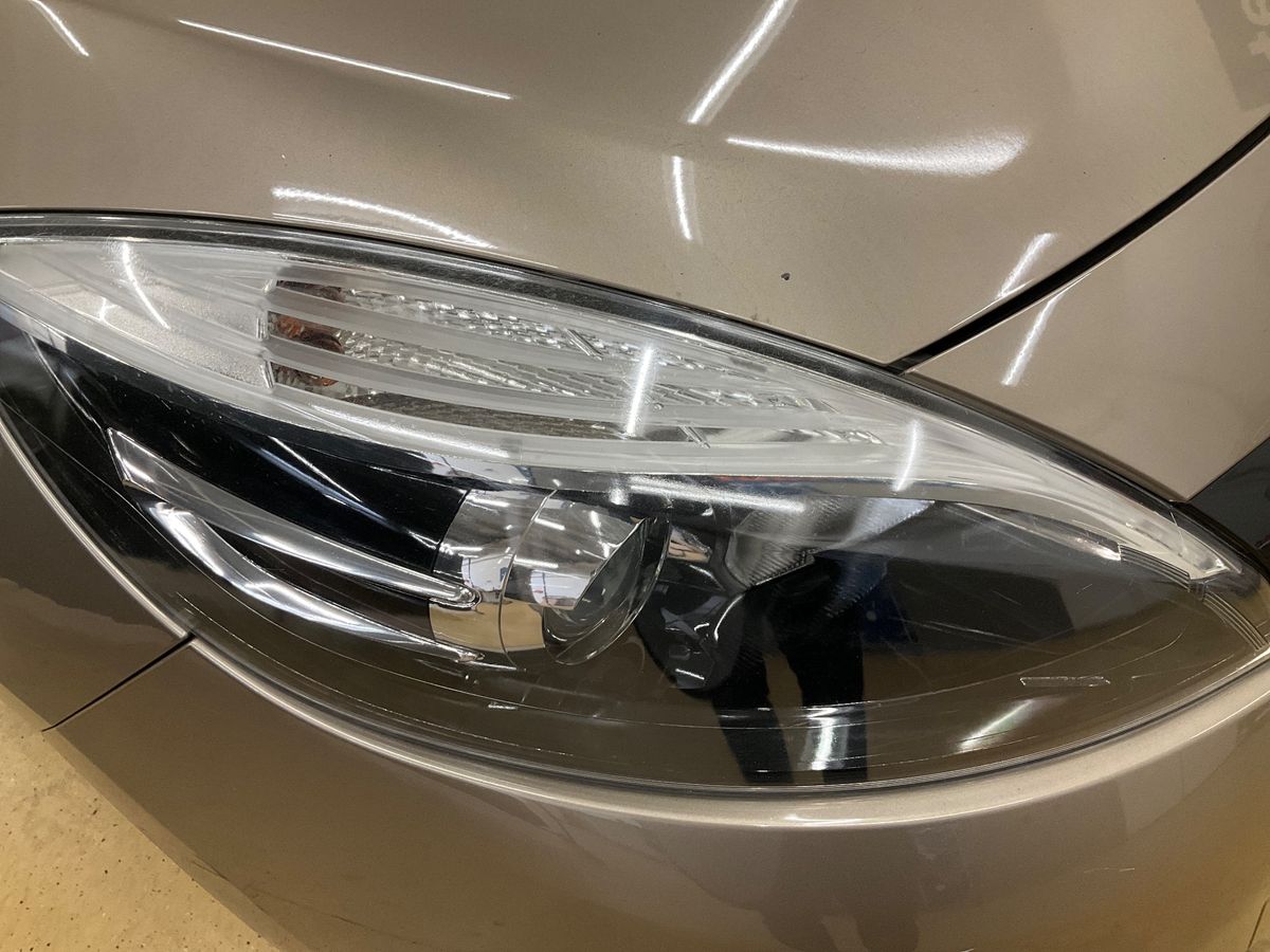 Renault Scenic 2013 — photo 42