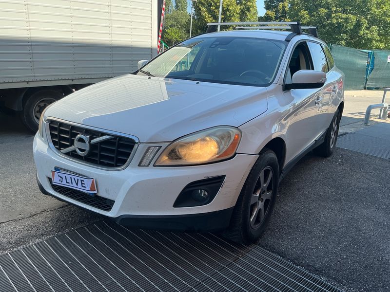 Volvo XC60 2.4 D4 Momentum AWD
