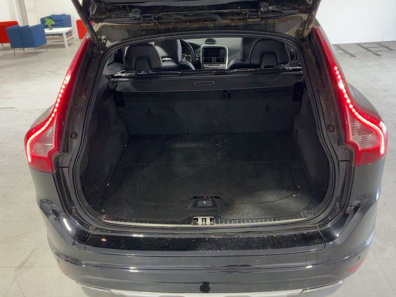 Volvo XC60 2.0 D4 Xenium 2014 – снимка 15