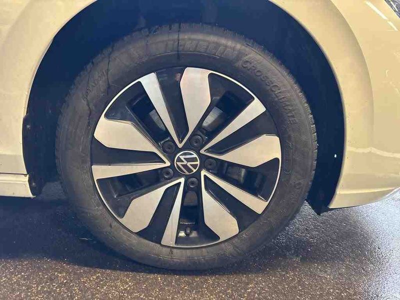 Volkswagen Golf VIII 1.0 TSI Move — zdjęcie 22