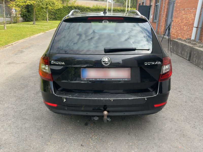 Skoda Octavia 1.6 TDI Style — zdjęcie 5