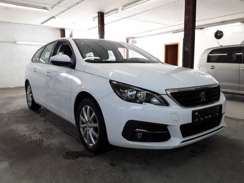 Peugeot 308 2021