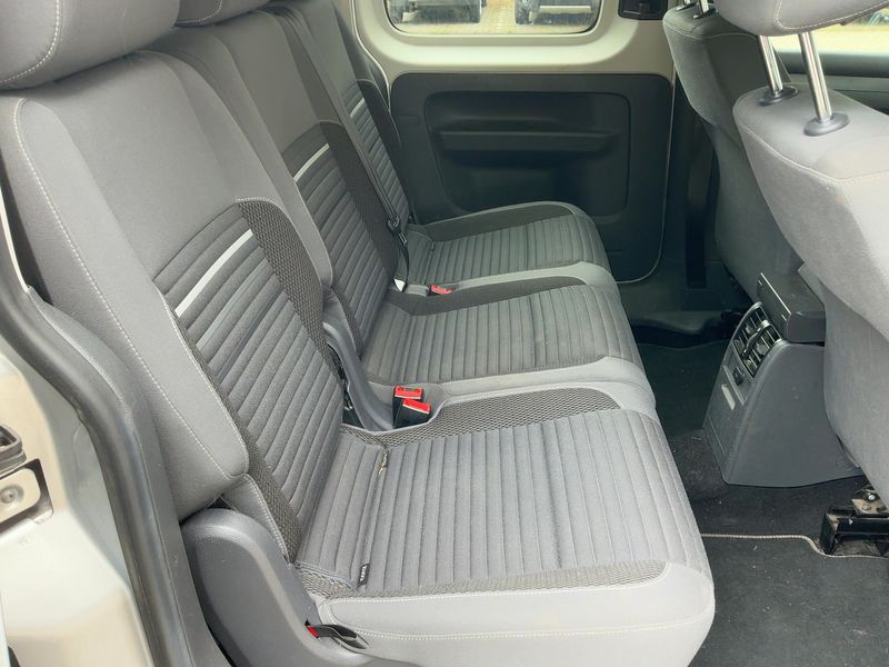 Volkswagen Caddy 1.6 TDI Maxi Cup BlueMotion Tech — zdjęcie 14