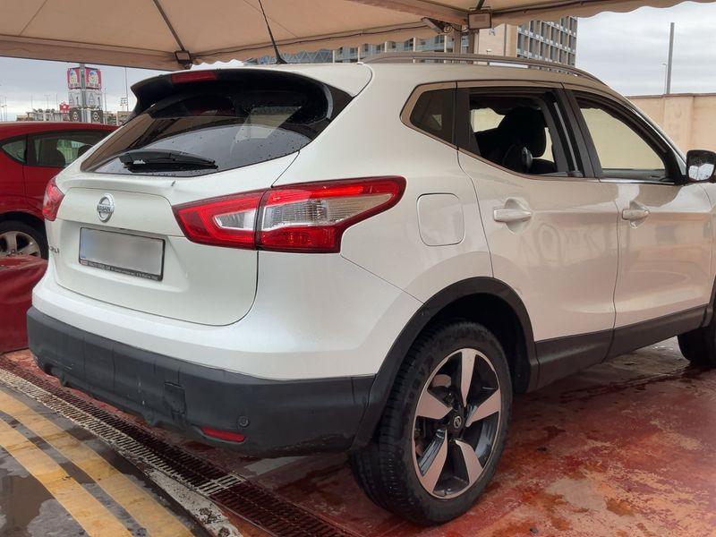 Nissan Qashqai 1.6 dCi N-Connecta — zdjęcie 6