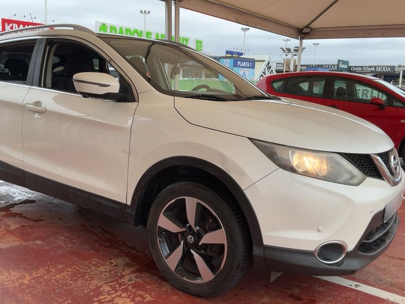 Nissan Qashqai 1.6 dCi N-Connecta — zdjęcie 8