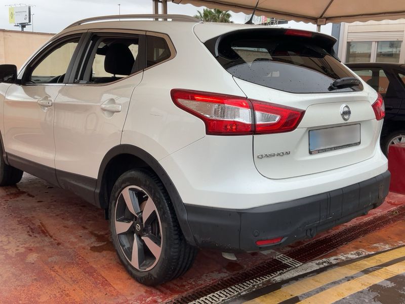 Nissan Qashqai 1.6 dCi N-Connecta — zdjęcie 3