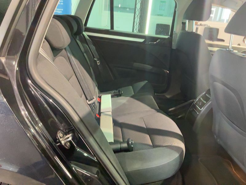 Skoda Superb 2.0 TDI Exclusive — zdjęcie 14