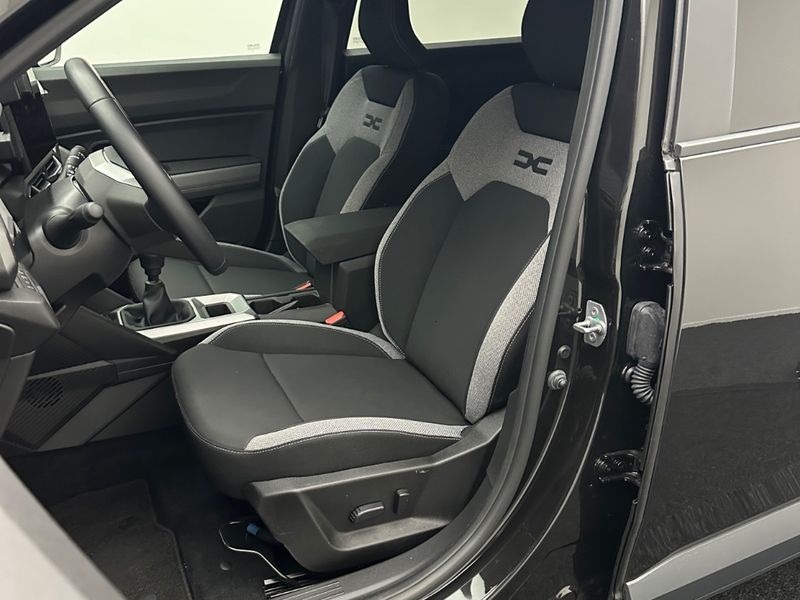 Dacia Bigster 1.2 TCe Mild-Hybrid Journey — zdjęcie 6