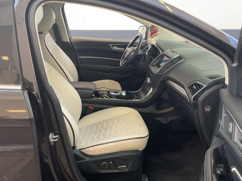 Ford Edge 2.0 TDCi EcoBlue Bi-Turbo Vignale 4x4 — zdjęcie 11