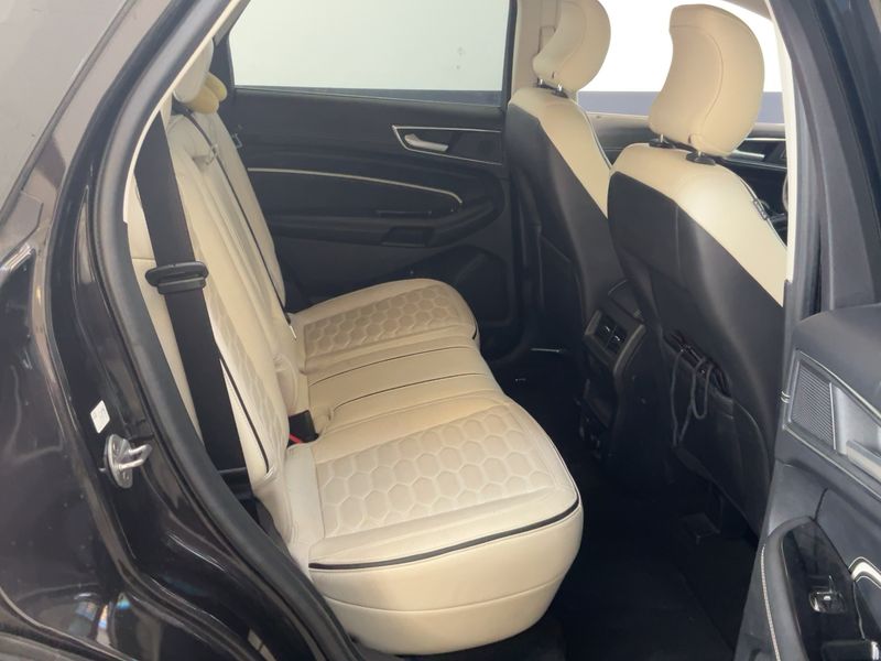 Ford Edge 2.0 TDCi EcoBlue Bi-Turbo Vignale 4x4 — zdjęcie 14