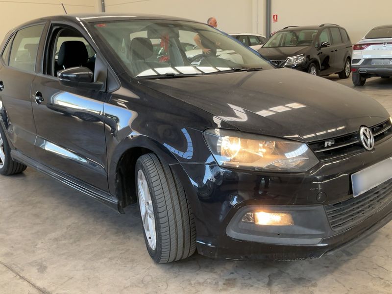 Volkswagen Polo 1.6 TDI Sport by R-Line 2014 – снимка 12