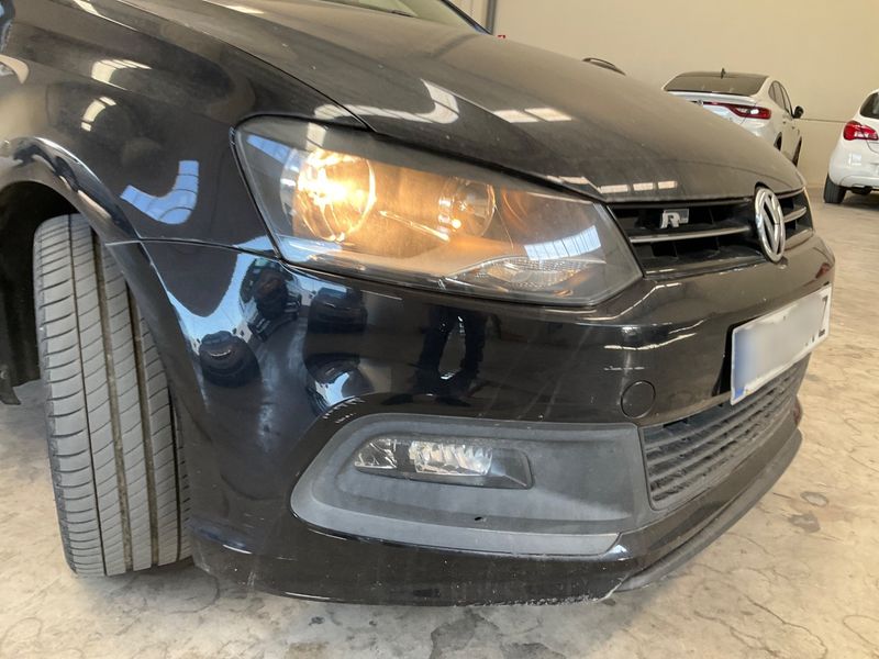 Volkswagen Polo 1.6 TDI Sport by R-Line 2014 – снимка 32