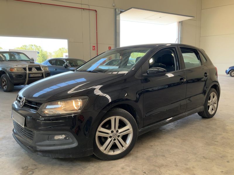 Volkswagen Polo 1.6 TDI Sport by R-Line 2014 – снимка 1