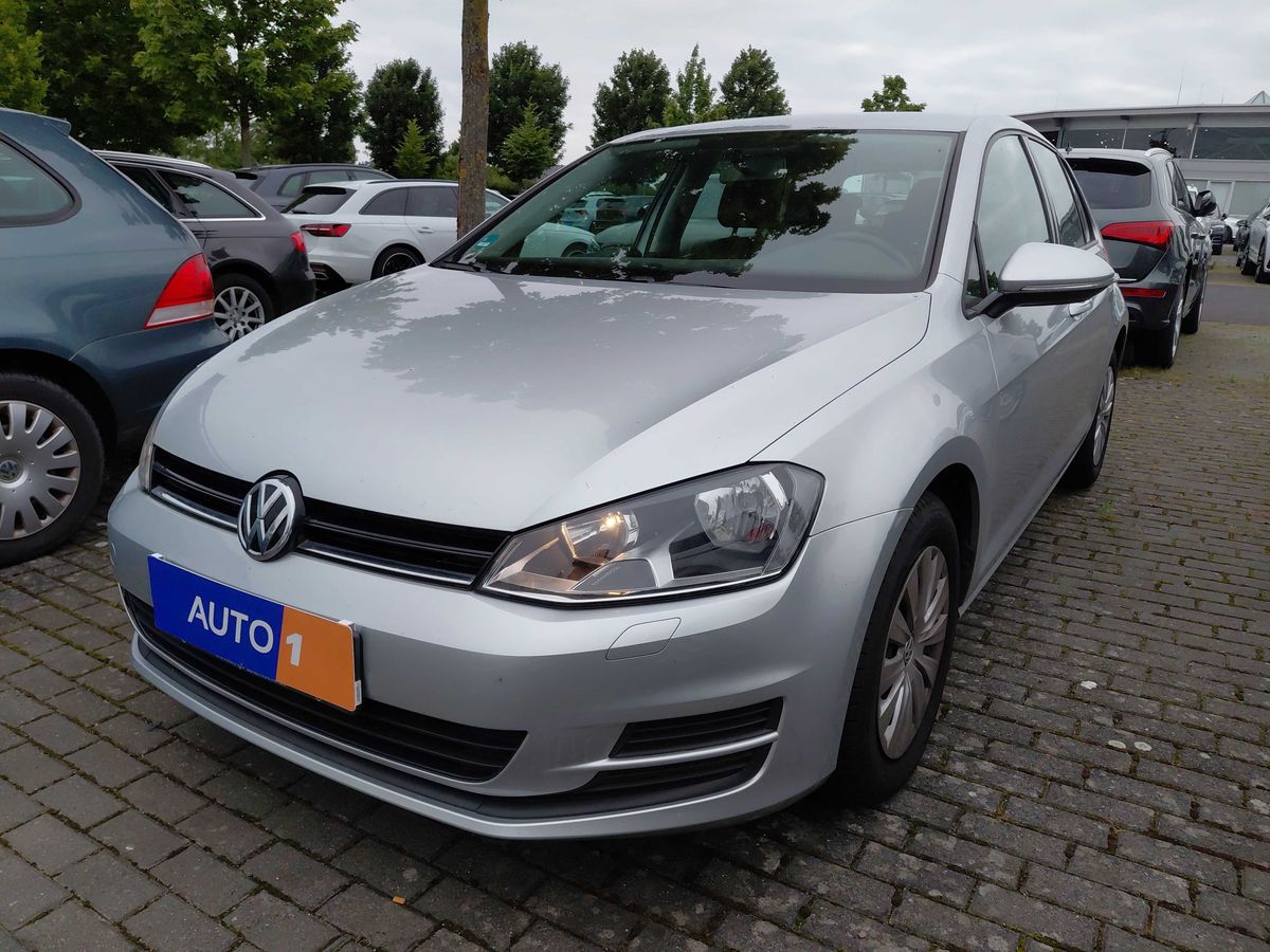 Volkswagen Golf 2015 — photo 1