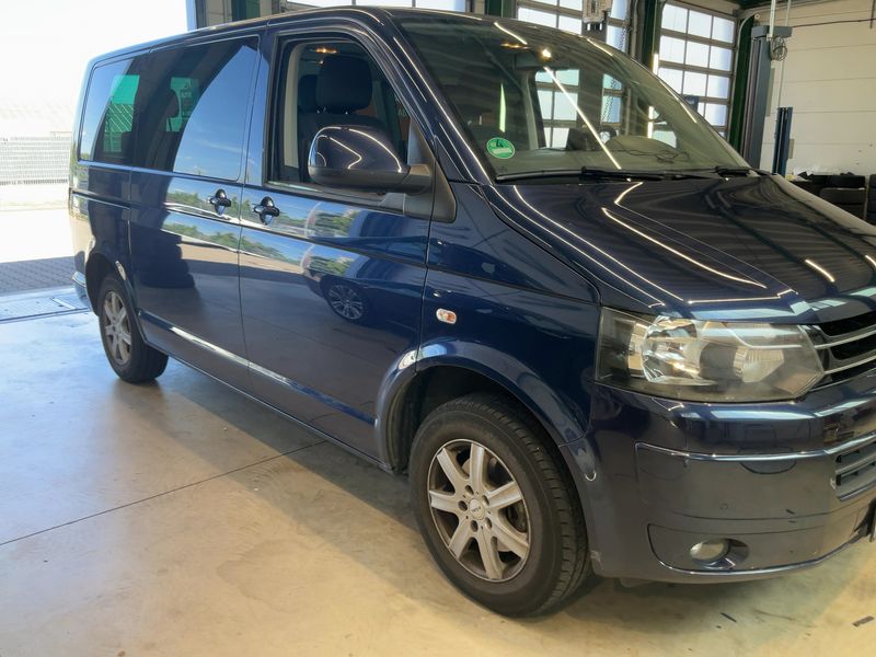 Volkswagen T5 Multivan 2.0 TDI Special — zdjęcie 8