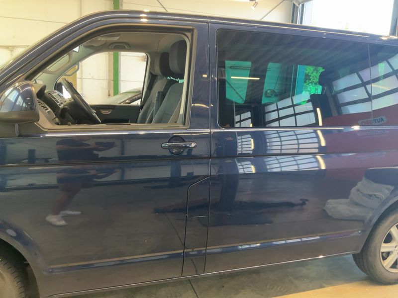 Volkswagen T5 Multivan 2.0 TDI Special — zdjęcie 4