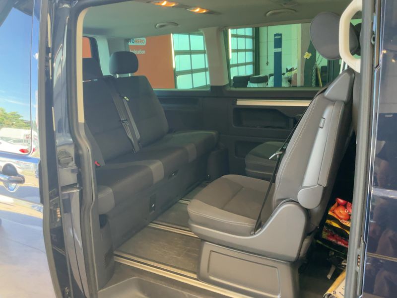 Volkswagen T5 Multivan 2.0 TDI Special — zdjęcie 14