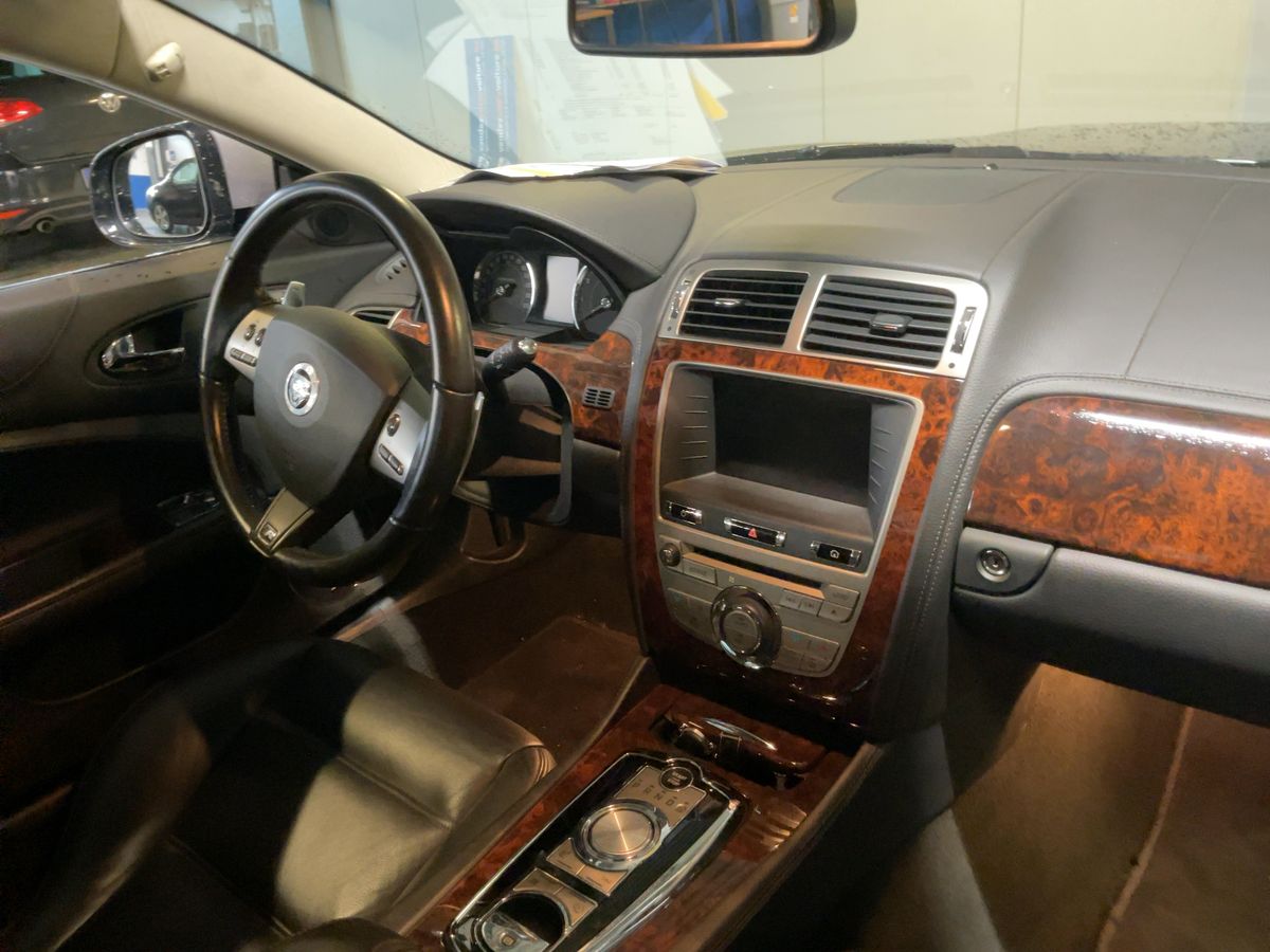Jaguar XK 2010 — photo 18