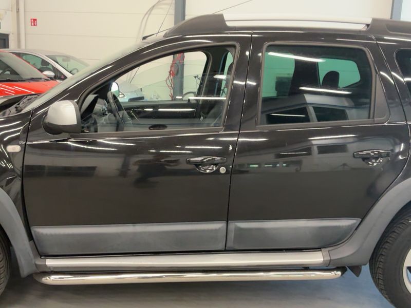 Dacia Duster 1.6 Prestige 4x2 — zdjęcie 4