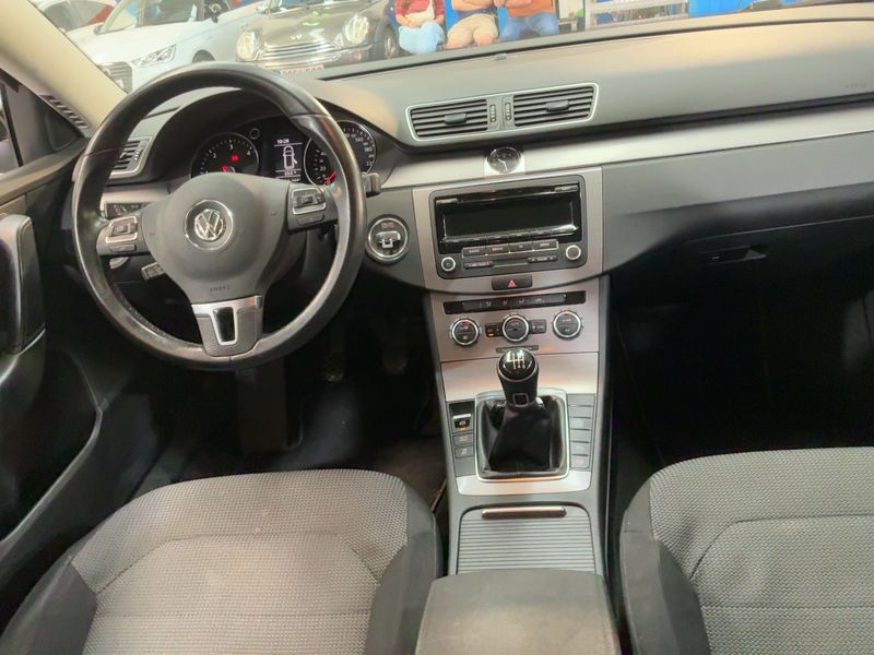 Volkswagen Passat 2.0 TDI Advance BlueMotion Tech — zdjęcie 12