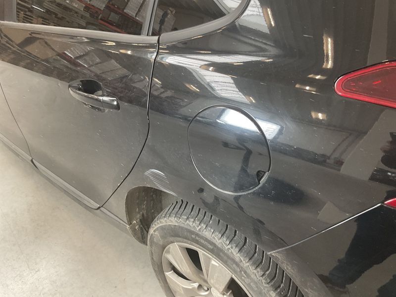Peugeot 2008 1.2 e-VTi Style 2018 – снимка 37