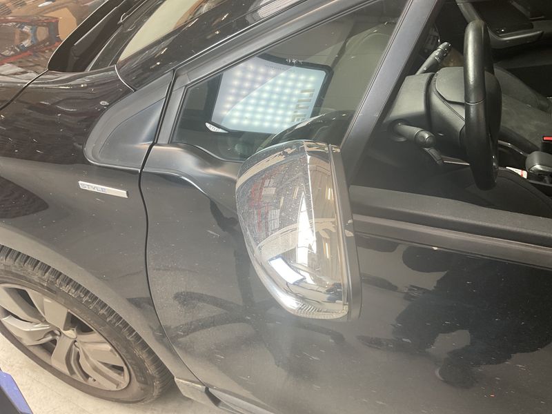 Peugeot 2008 1.2 e-VTi Style 2018 – снимка 36