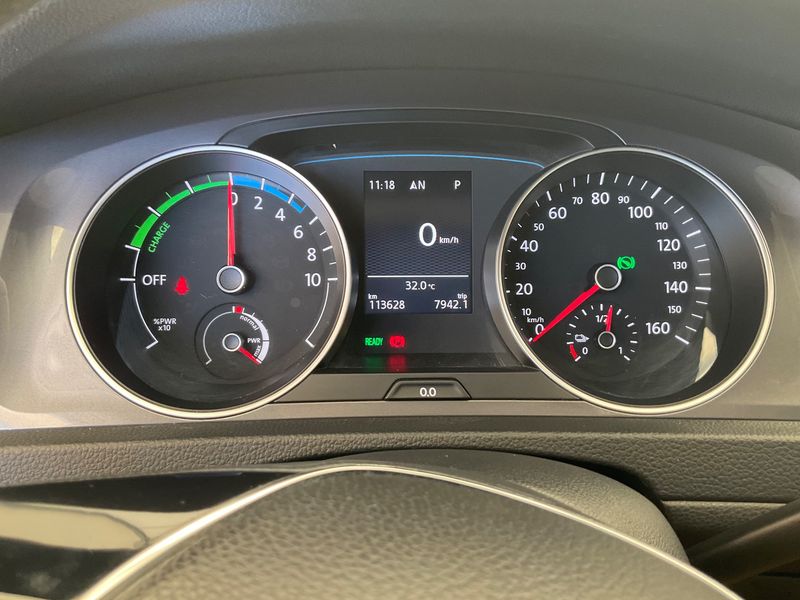 Volkswagen e-Golf VII electric drive 85 kW — zdjęcie 13