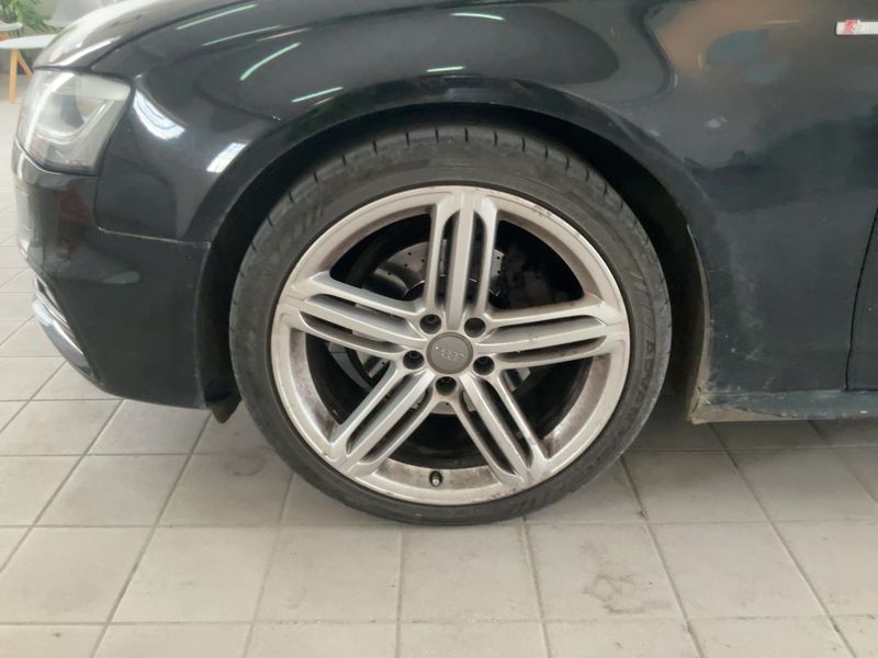 Audi A4 2.0 TDI quattro S line Sportpaket plus 2014 – снимка 3