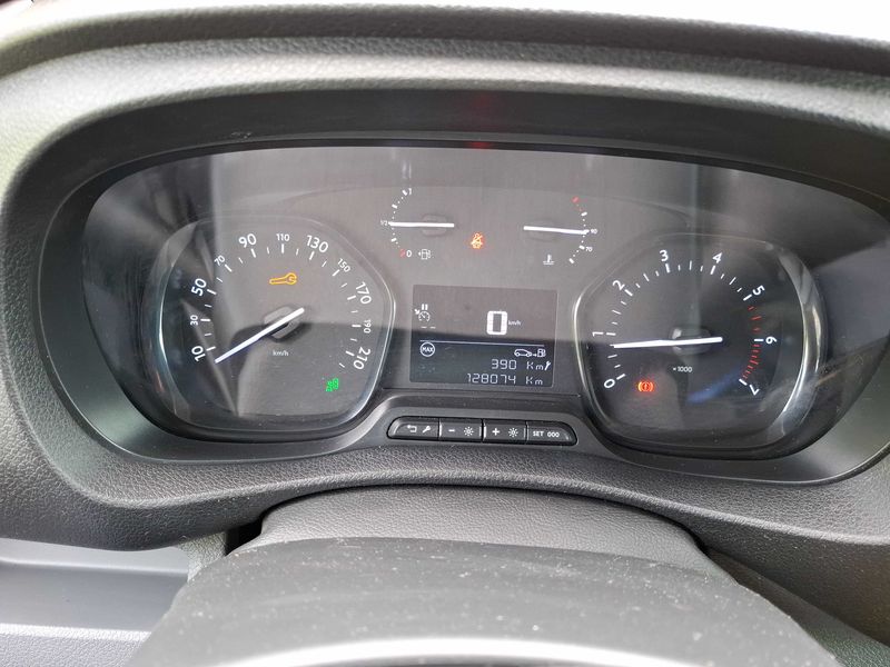 Peugeot Expert 2.0 Blue-HDi Asphalt L2 — zdjęcie 12