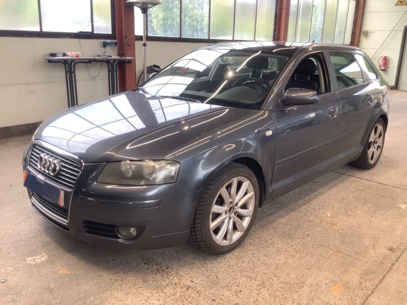 A3 Sportback 1.6 FSI Ambition