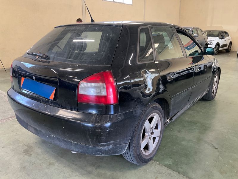 Audi A3 1.9 TDI Ambition — zdjęcie 2